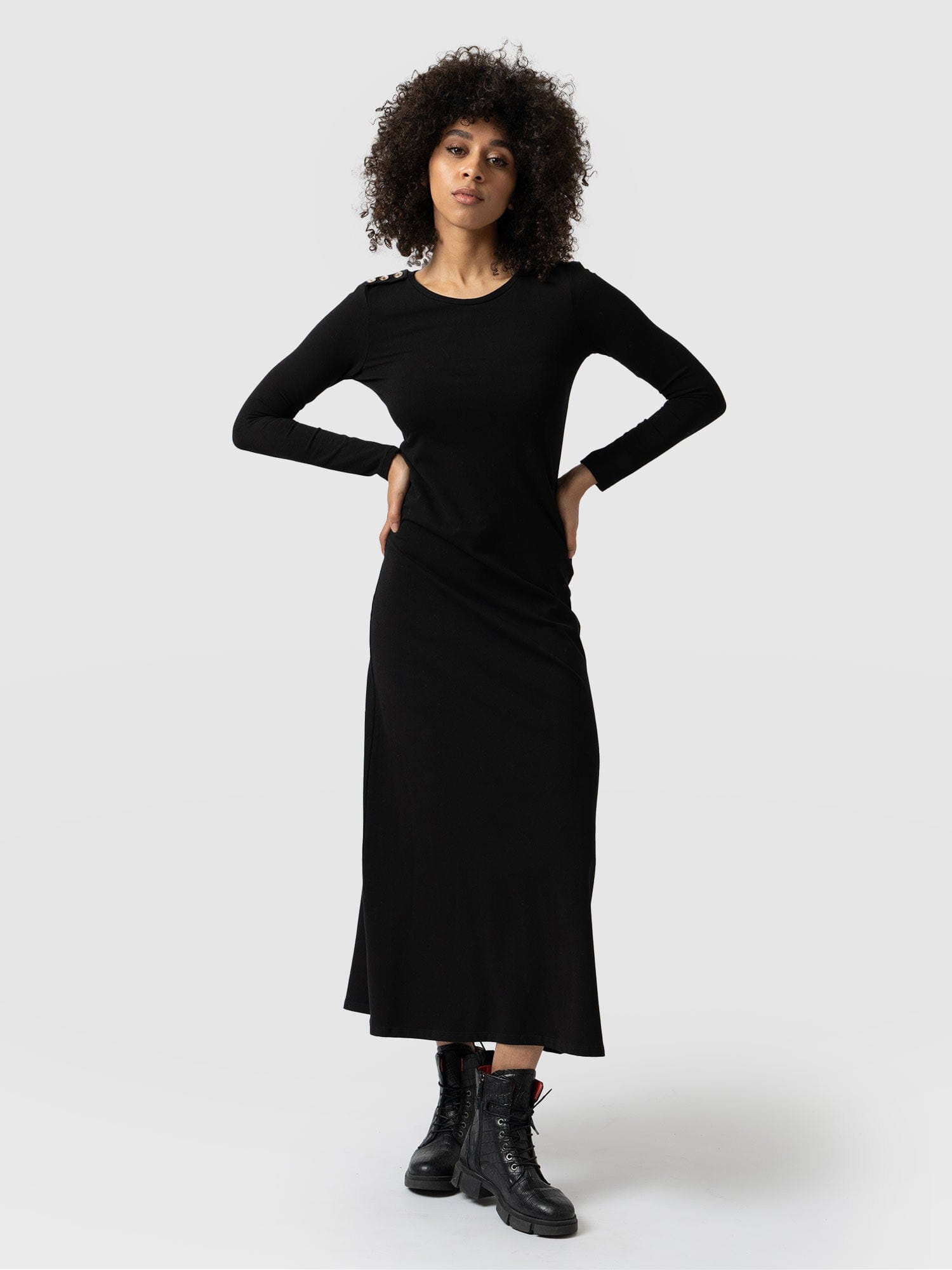 Runway Maxi Dress Black - Women's Dresses | Saint + Sofia® EU